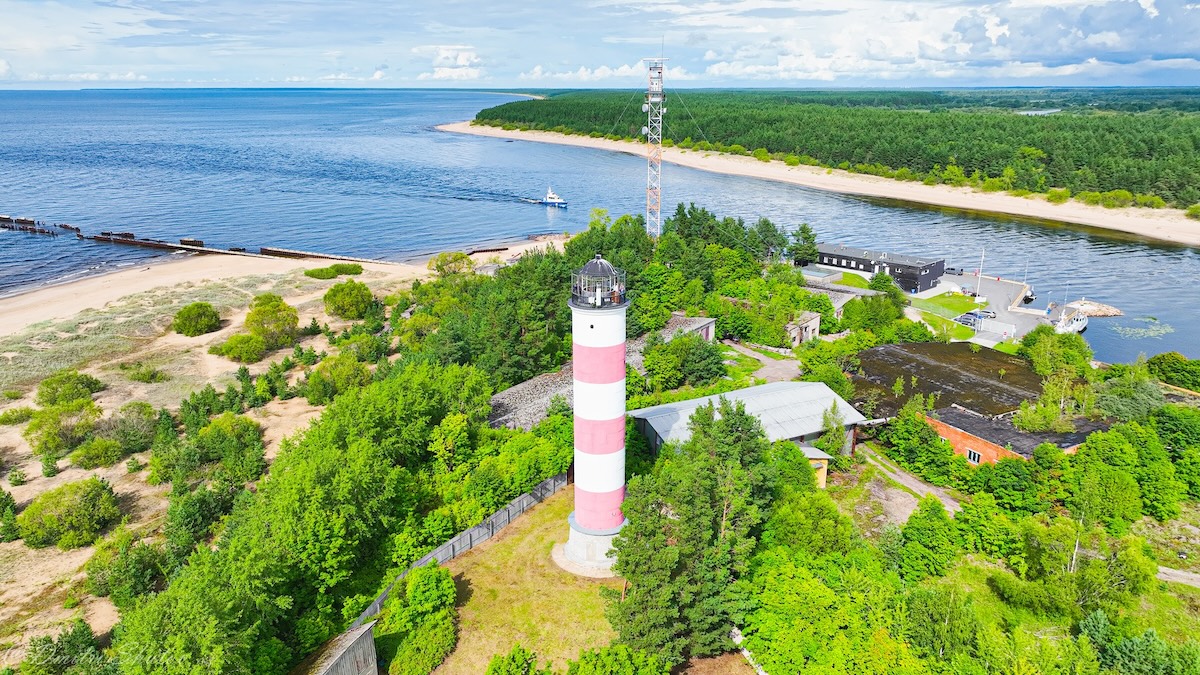 Narva-Joesuu Lighthouse